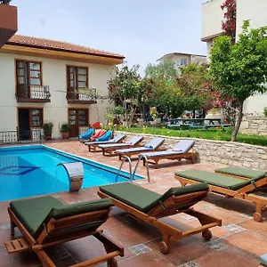  Hotel Sezgin