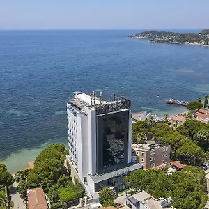 Signature Blue Hotel